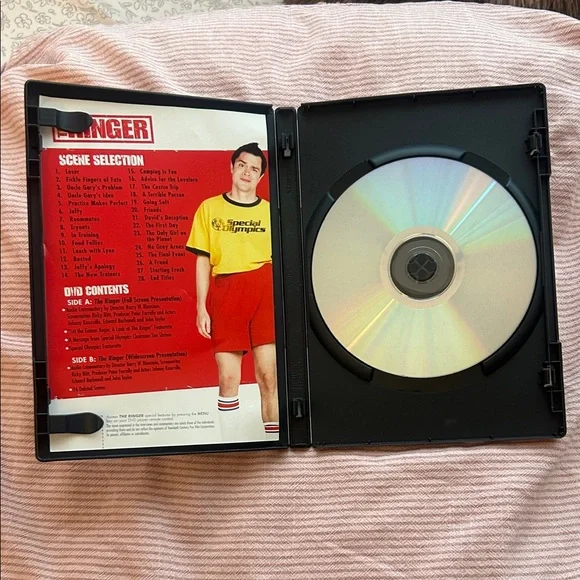 The Ringer DVD - Picture 3 of 3